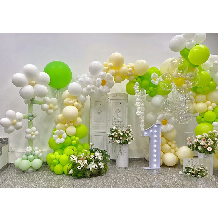 Parva Daisy Balloon Garland Arch Kit